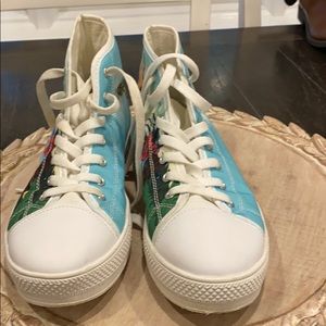 Canvas fashion shoes